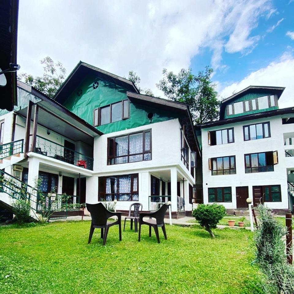 The K2 Alpine Hotell Pahalgām Eksteriør bilde